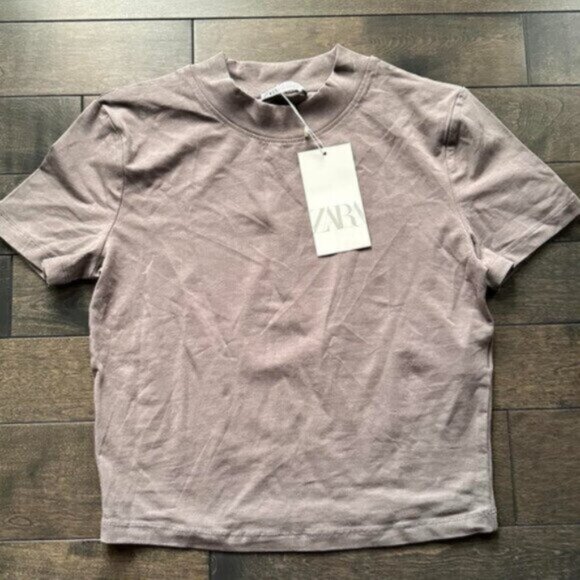 Zara Short Sleeve Mock Neck Tee - new with tags - Picture 1 of 2